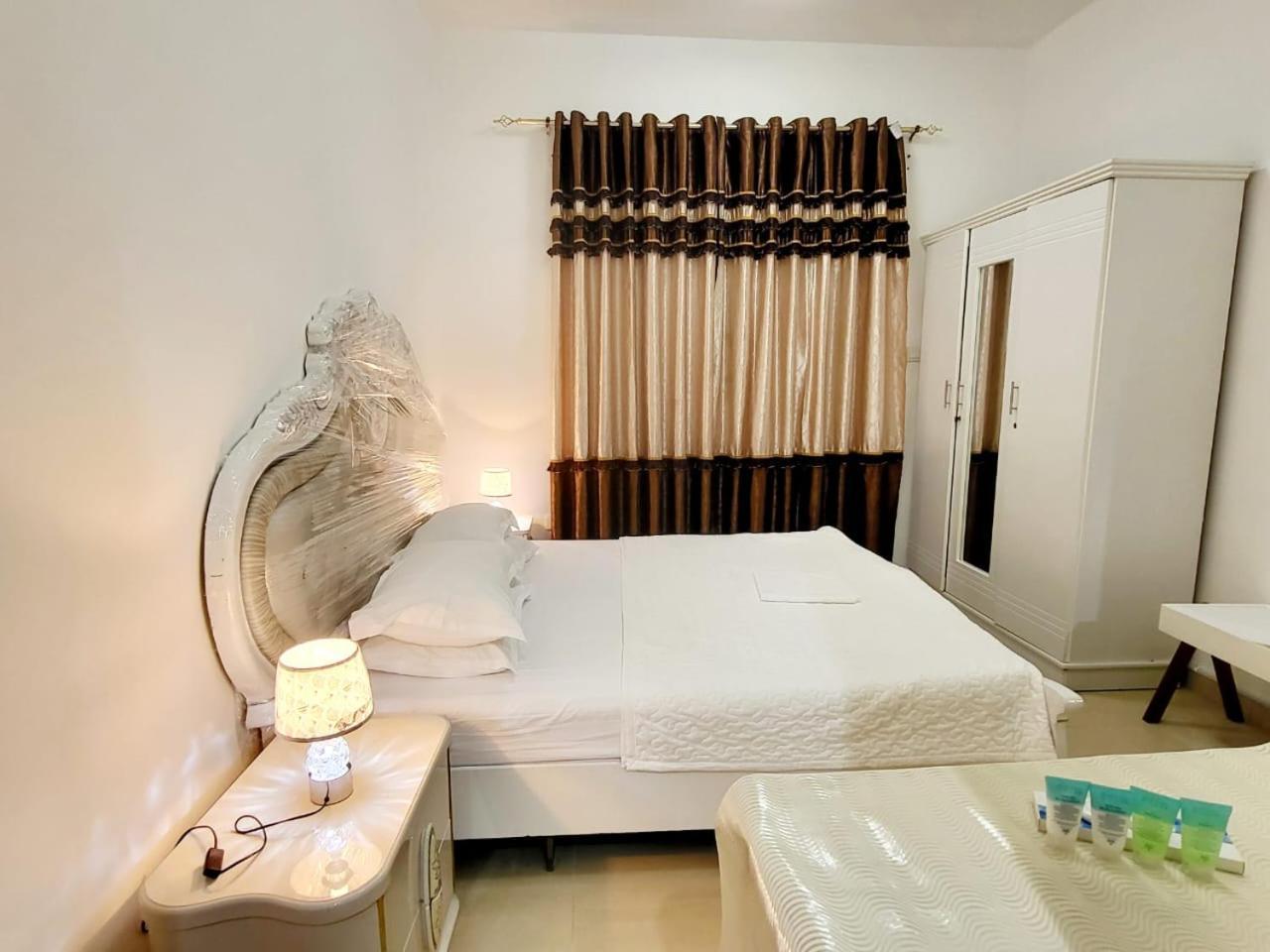 Cheap Holiday Home Ajman Phòng bức ảnh